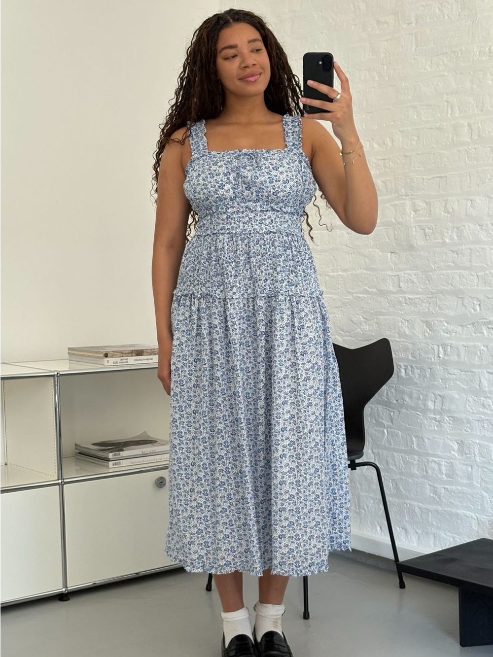 GAP DOEN Blue and White Floral Midi Dress